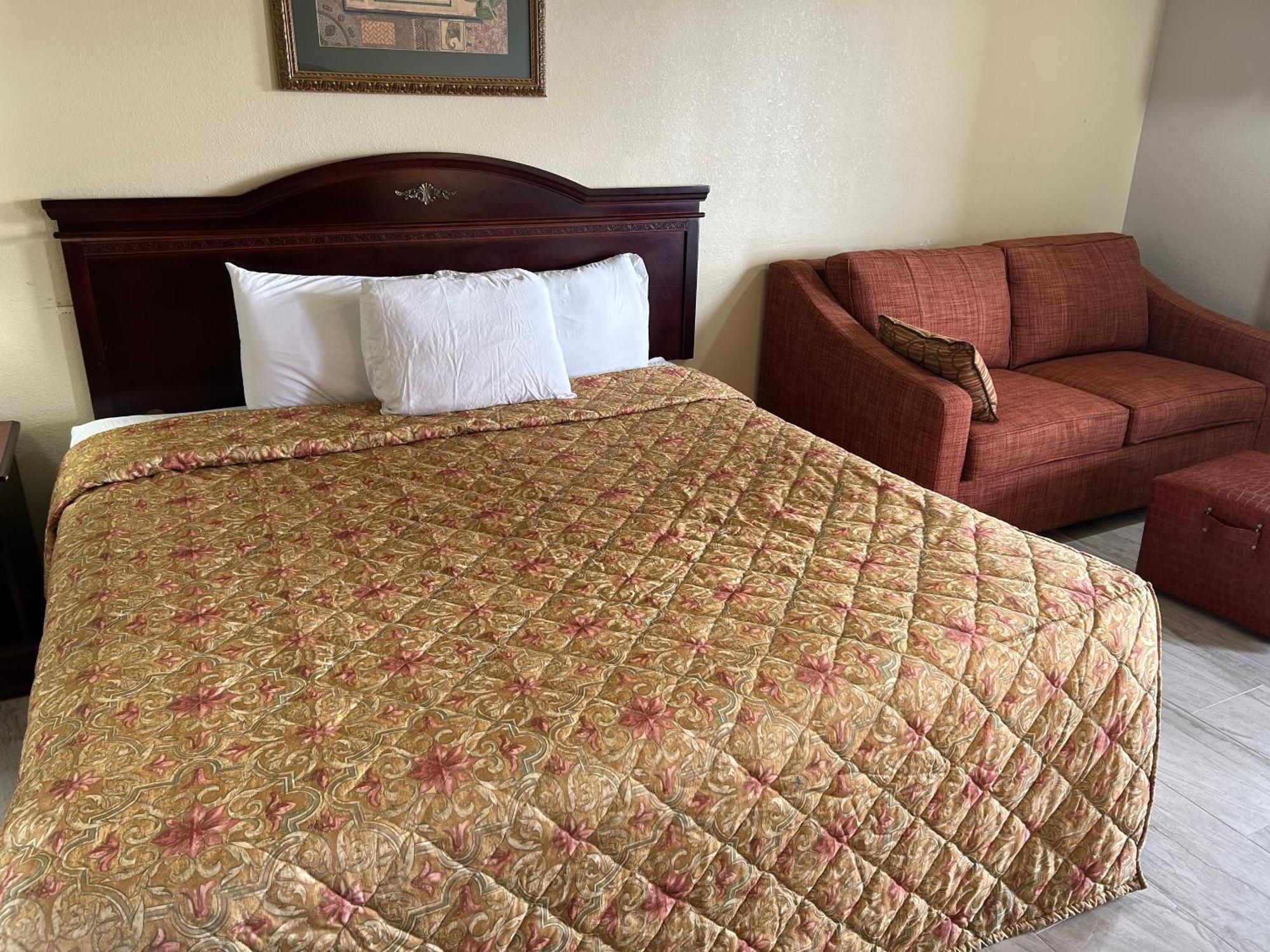 Howards Inn 2*